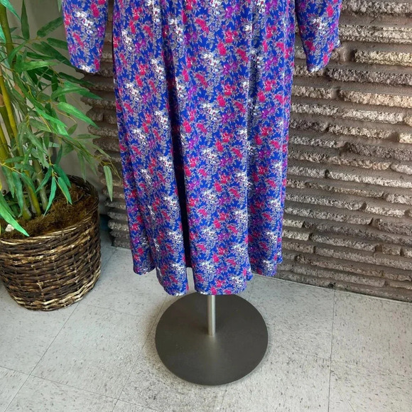 Vintage Liz Claiborne Blue Floral Modest Belted Shirtwaist Dress Size 16 - Picture 7 of 10